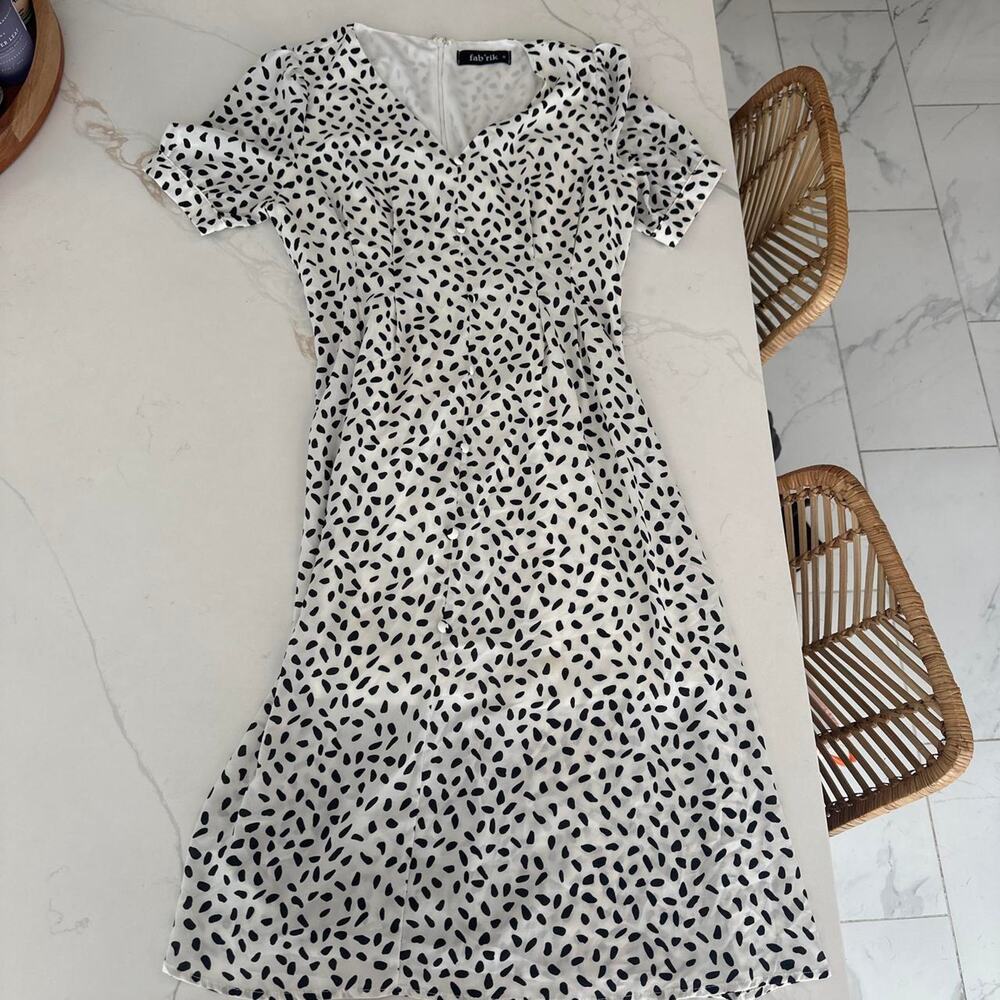 Fabrik black and white polka